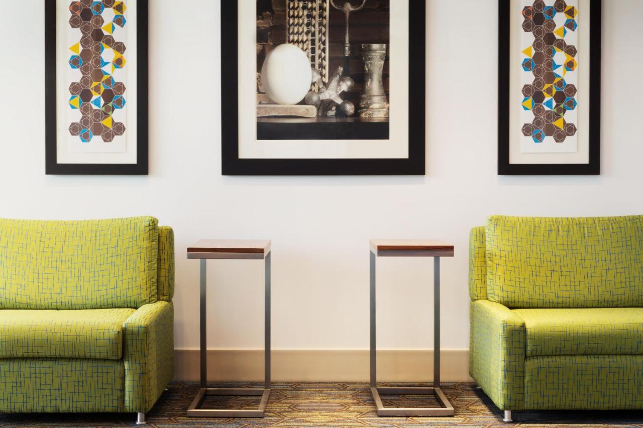 Express & - Newark By Ihg 3*
